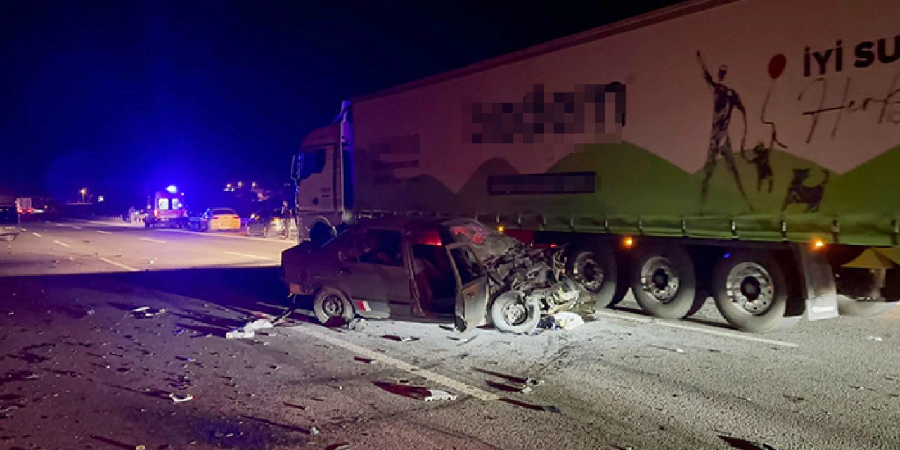 Lastik değişiminde korkunç zincirleme kaza: 2 ölü, 9 yaralı