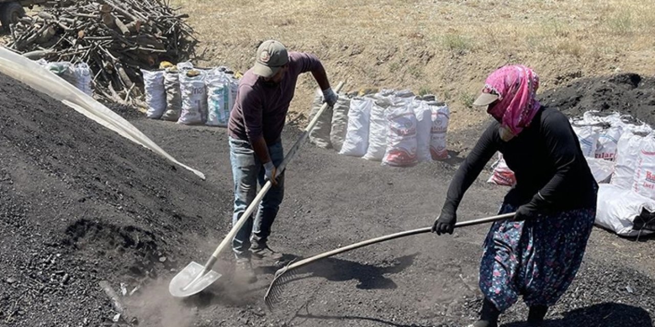 Bunaltıcı sıcaklara rağmen çalışmalar sürüyor