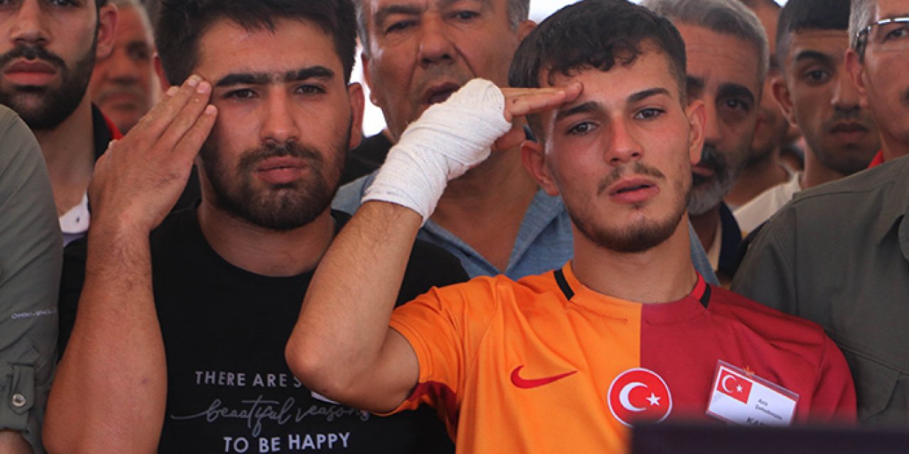 Pençe-Kilit operasyonu şehidini asker selamı ile uğurladılar