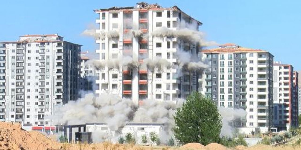 Malatya'da deprem tedbirleri: 1 bina patlayıcı ile yıkıldı