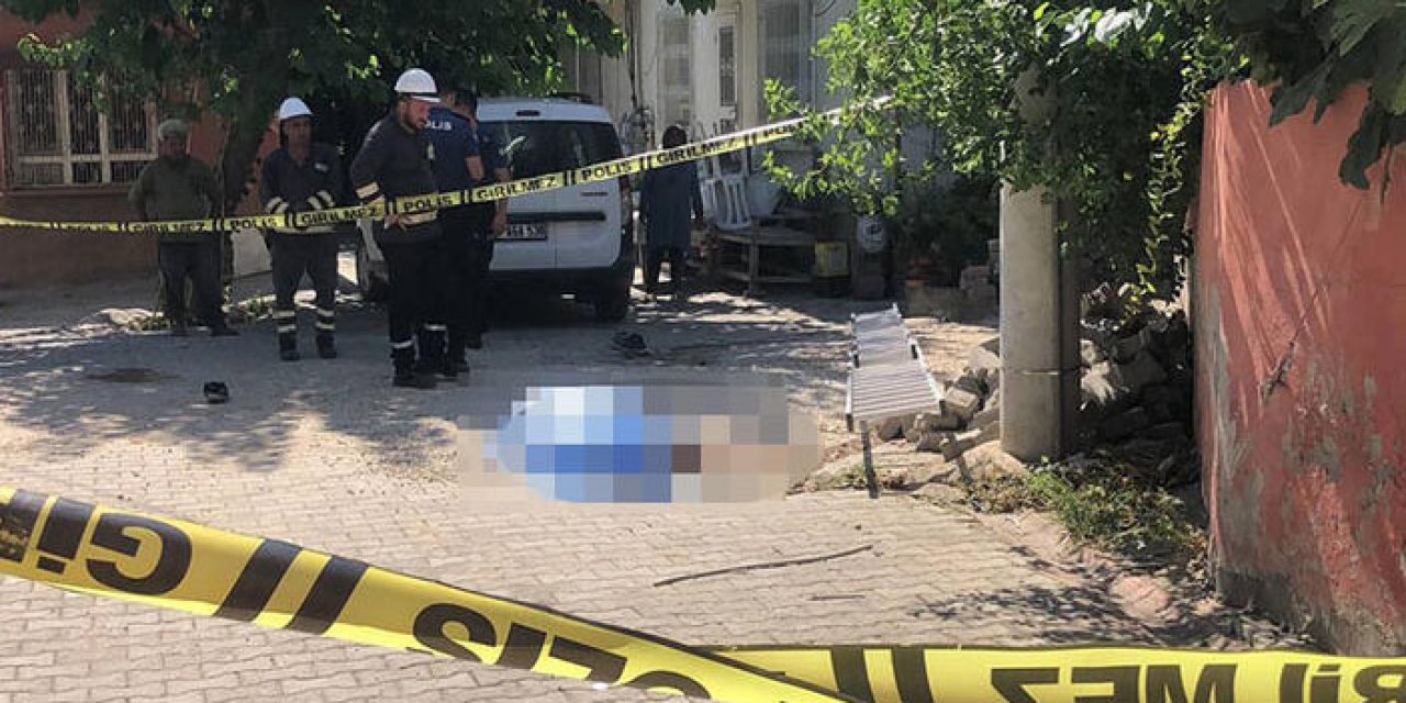 Elektrik bağlantısı için çıktı: Akıma kapıldı