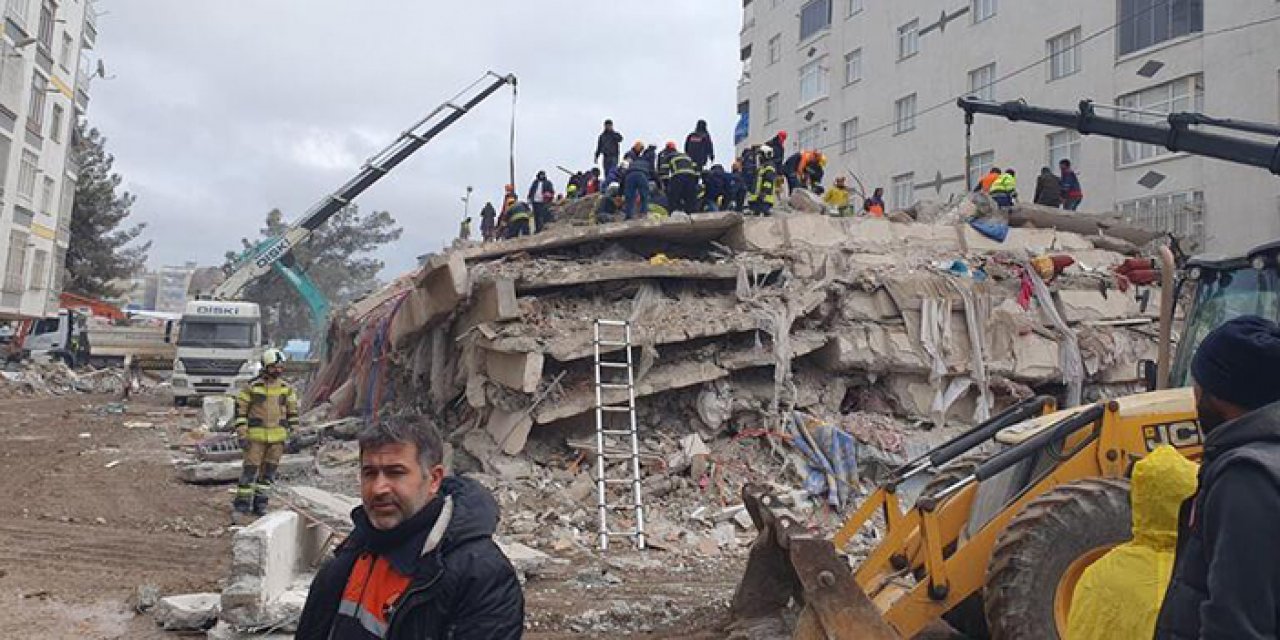 137 kişiye mezar olmuştu: O binalar hem ruhsatsız hem projesiz çıktı