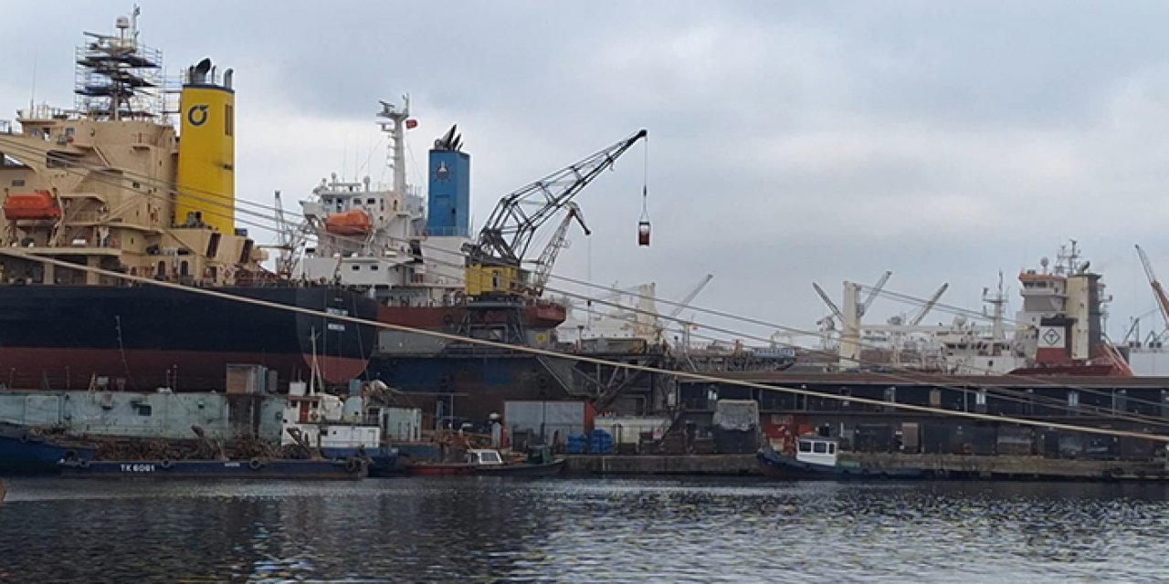 Tuzla'da gemi patlaması: 1 ölü