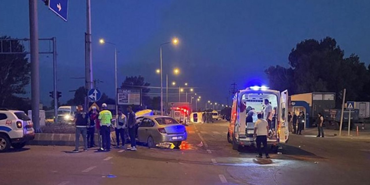 Ağrı'da korkunç kaza: 1 bebek yaşamını yitirdi, 16 kişi yaralandı