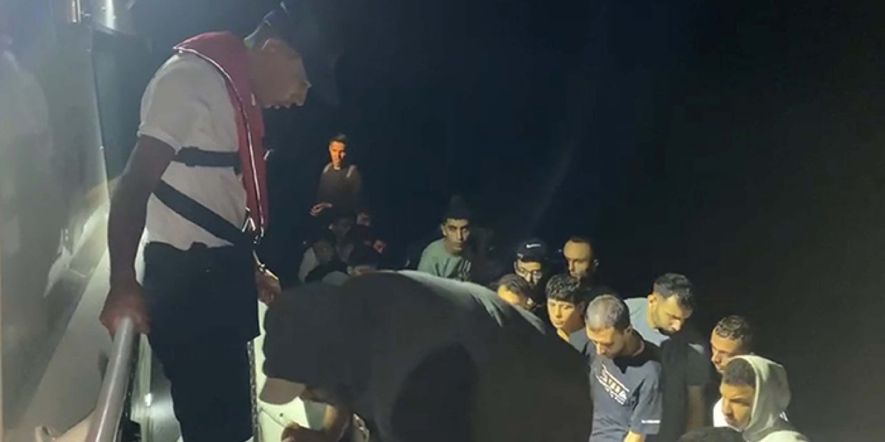 Türk kara sularına itilen 51 kaçak kurtarıldı