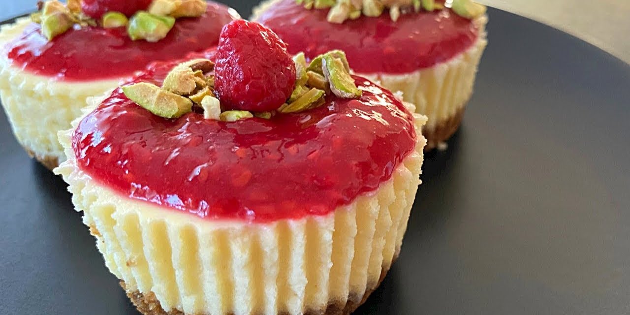 Bir tanesi asla yetmeyecek! Mini Cheesecake tarifi...