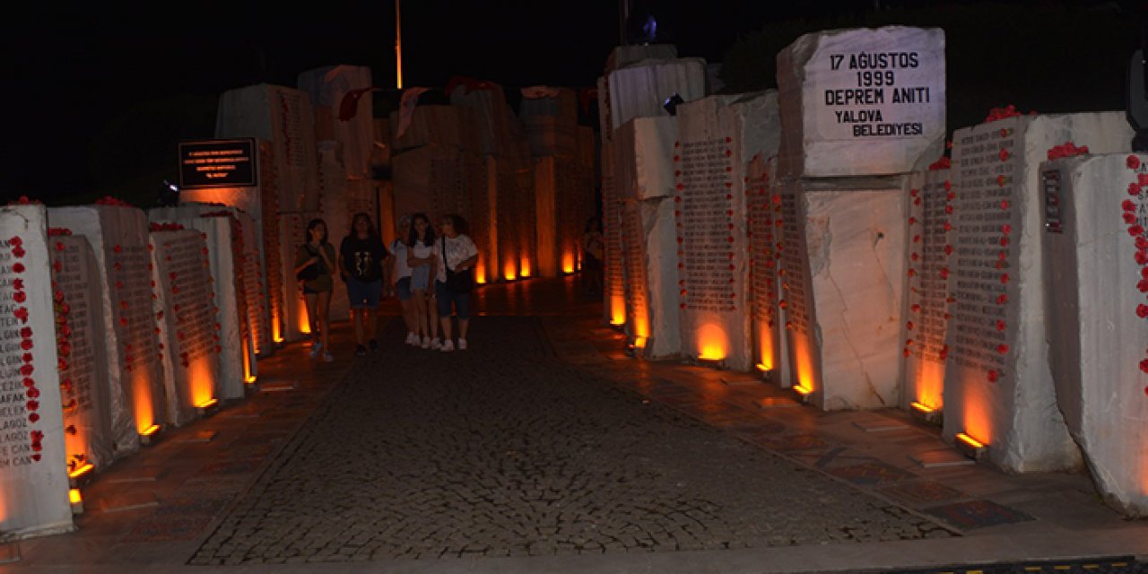 Yalova’da 17 Ağustos depremi anıldı