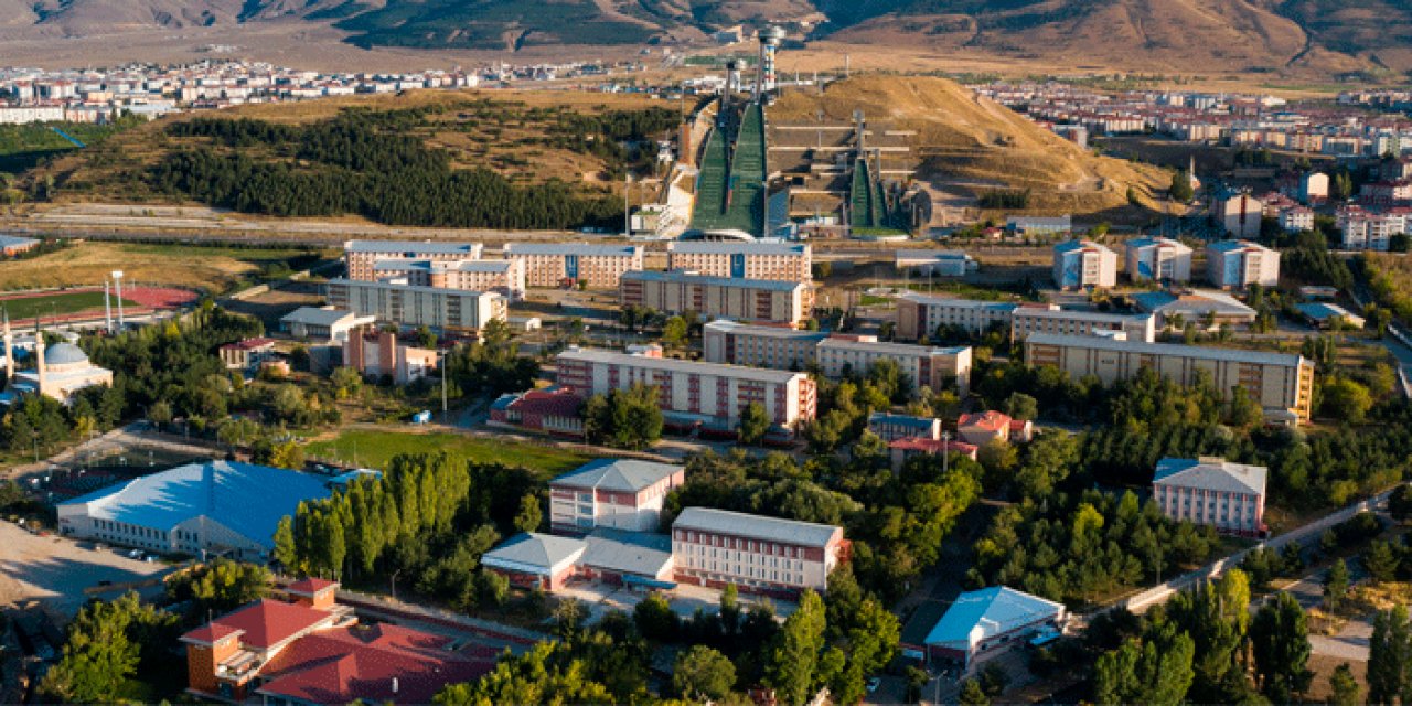 Türkiye'nin en kalabalık ikinci üniversitesinde öğrencilerinin verileri sızdırıldı