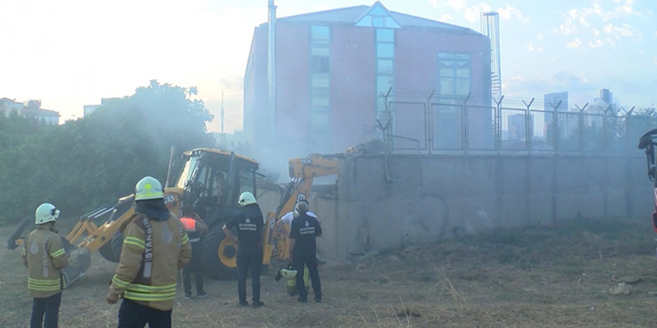 4 katlı iş yerinde korkutan yangın
