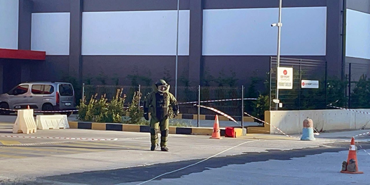 Patlatılan şüpheli paketten patates kızartması çıktı