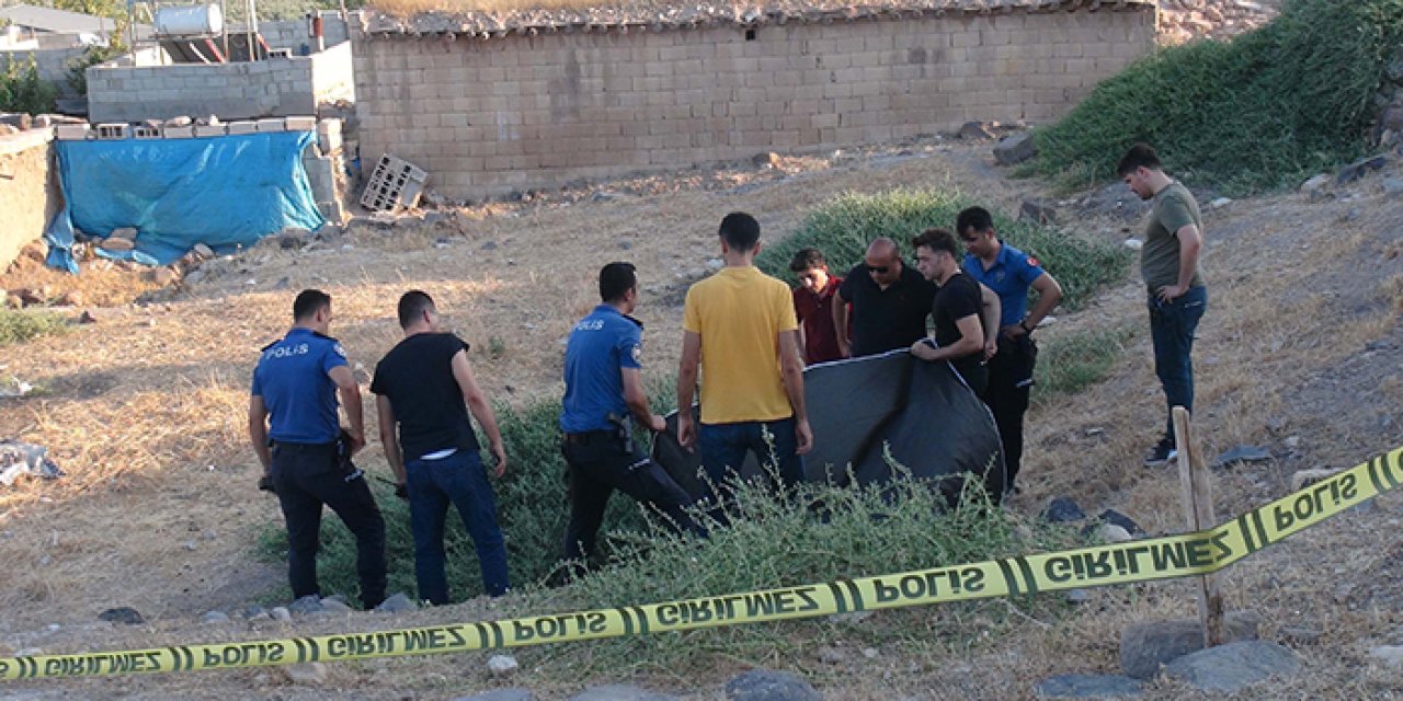 92 yaşındaki kadının cesedi arazide bulundu