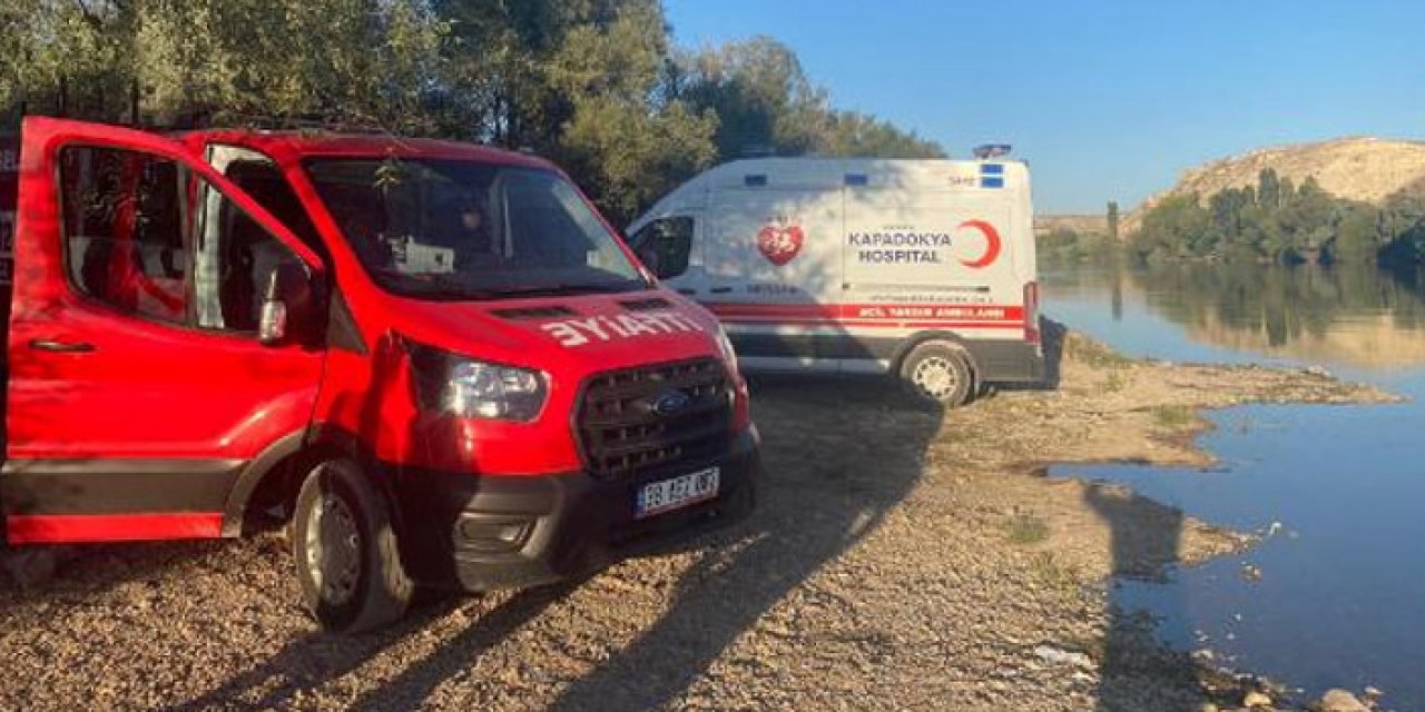 Serinlemek için Kızılırmak'a girdi: Haber alınamıyor