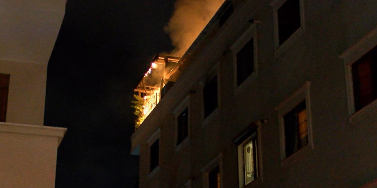 İstanbul'da 3 katlı bina alevlere teslim oldu: 1 ölü, 2 yaralı