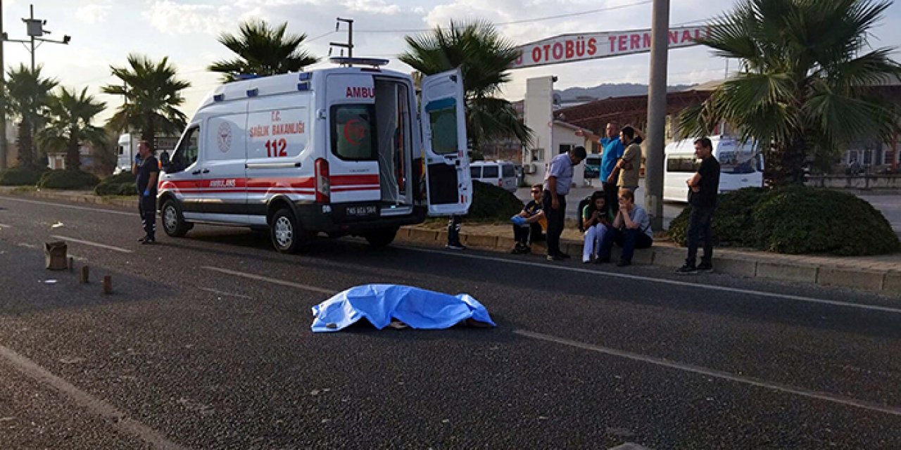 Otomobilin çarptığı kadın yaşamını yitirdi