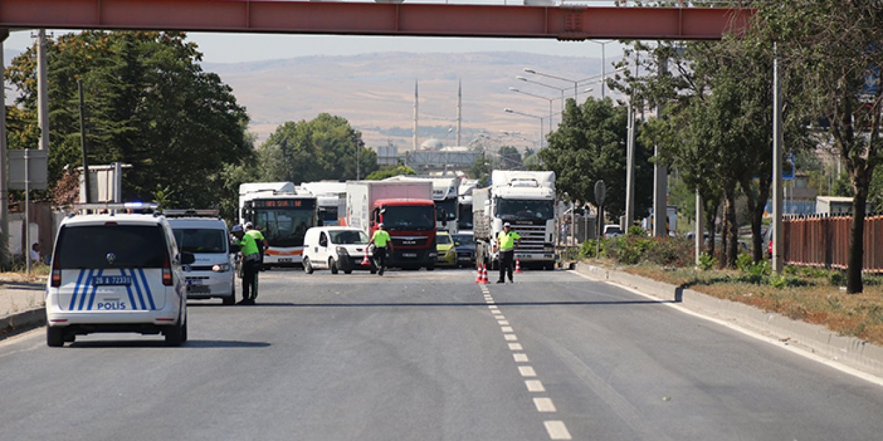 Meydana gelen zincirleme kazada 14 kişi yaralandı