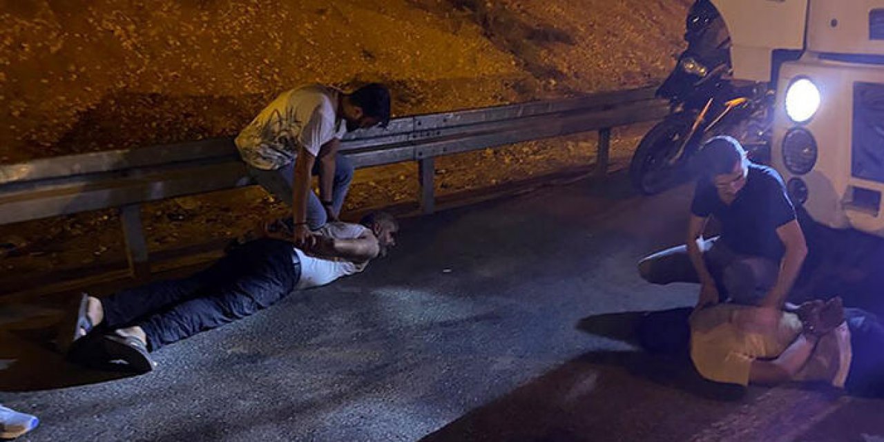 Otoyolda uyuşturucuyla yakalanıp tuutklandılar