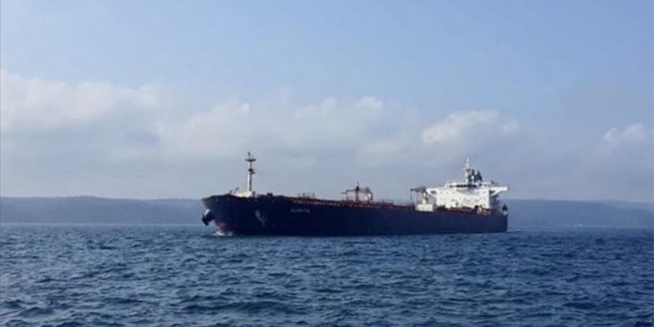 İstanbul Boğazı'nda trafik askıya alındı