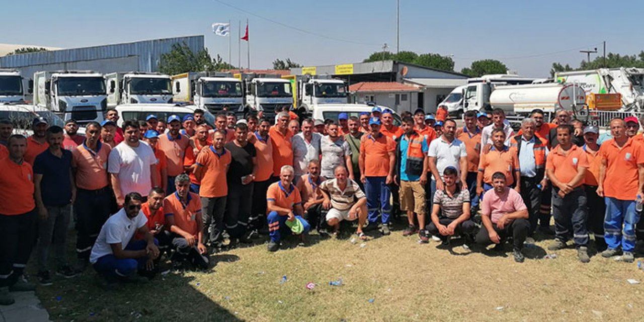 Temizlik işçilerinden maaş eylemi