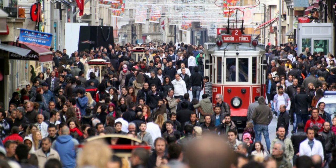 Sadece Türklerde Görebileceğiniz Garip Alışkanlıklar ve Davranışlar!