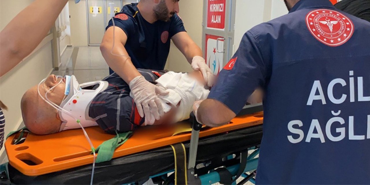 Arabanın camından sarkıttığı kolu parçalandı