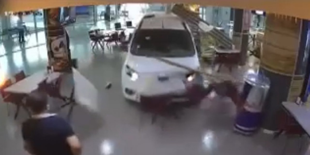 Fren yerine gaza bastı: Bekleme salonuna daldı