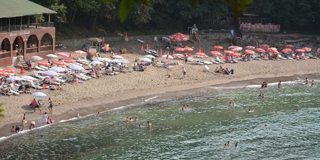 Ceneviz Kalesi'nde hafta sonu yoğunluğu