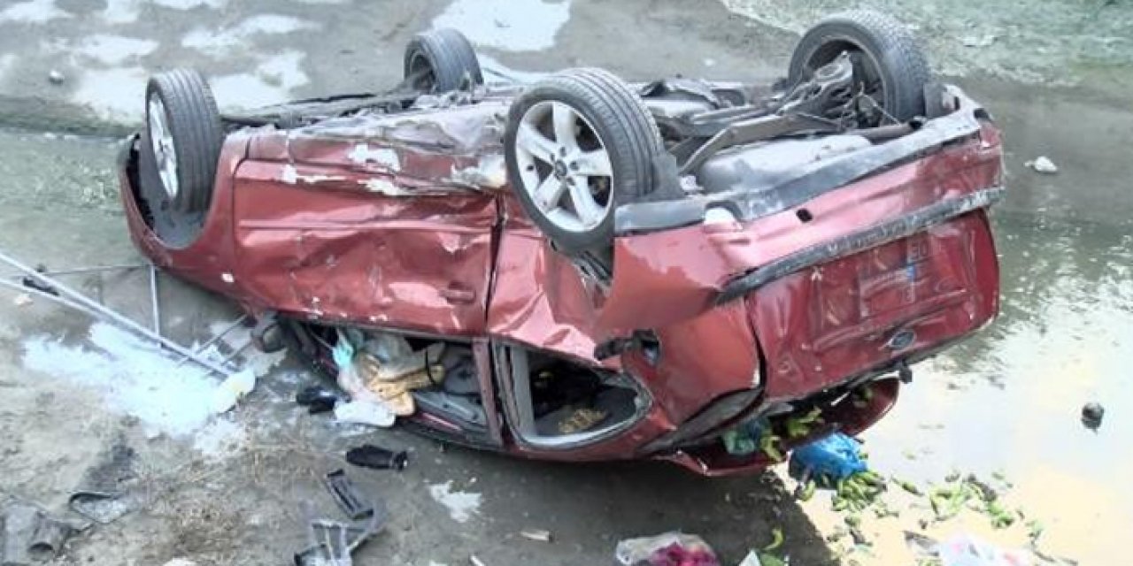 İstanbul'da feci kaza: 1'i çocuk toplam 8 kişi yaralandı.