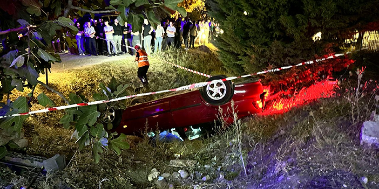 Otomobil 3 araca çarpıp kanala uçtu: 3 ölü