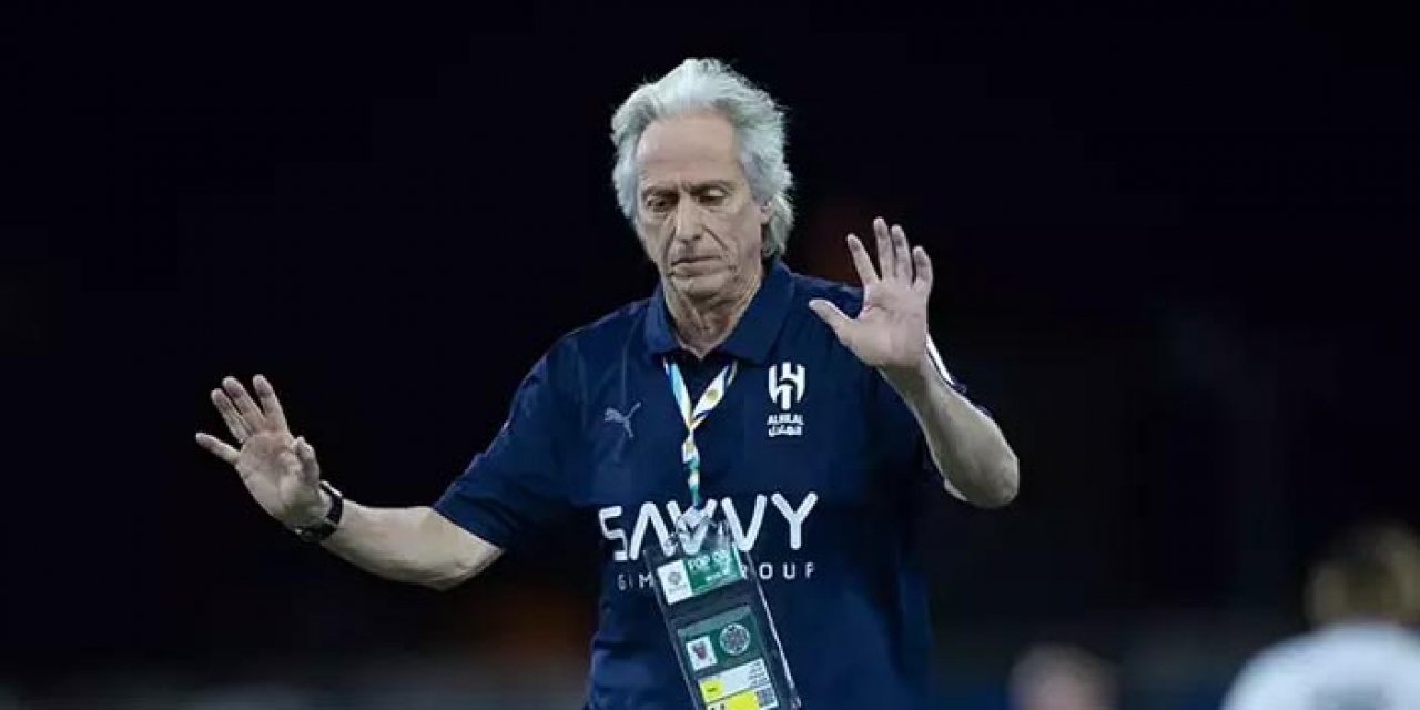 Al-Hilal taraftarlarından yönetime Jorge Jesus'u 'kovun' baskısı