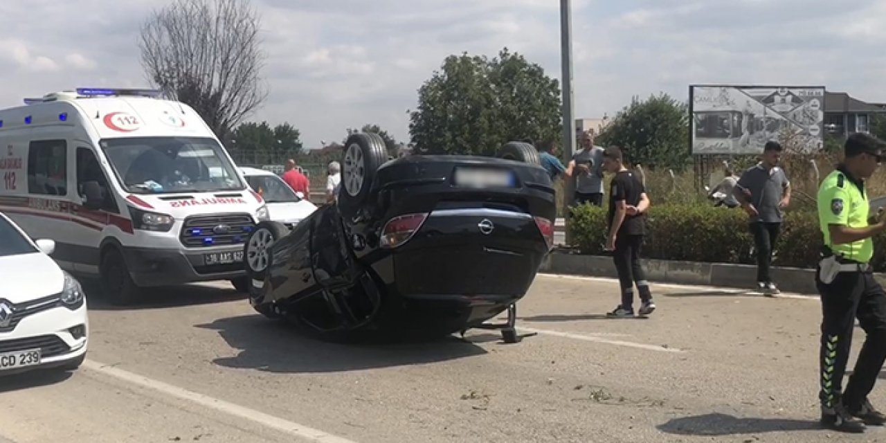 Köpeğe çarpmamak için manevra yaptı: 3 yaralı