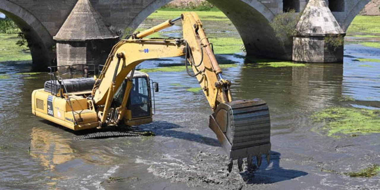 Tunca Nehri’nde detaylı temizlik