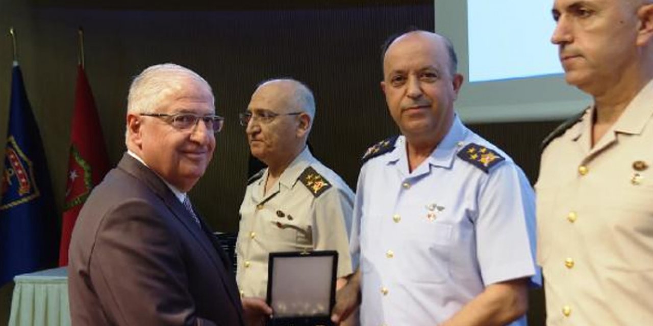 Terfi eden personele yeni rütbeler verildi