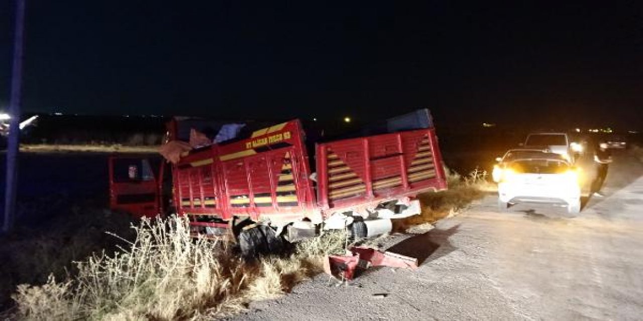 Otomobil, kamyonete arkadan çarptı: 1 ölü, 2 yaralı