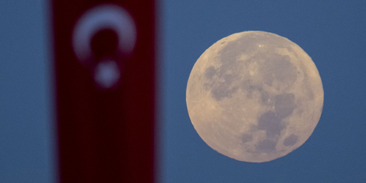 Ankara'da gözüken Süper Ay görenleri mest etti