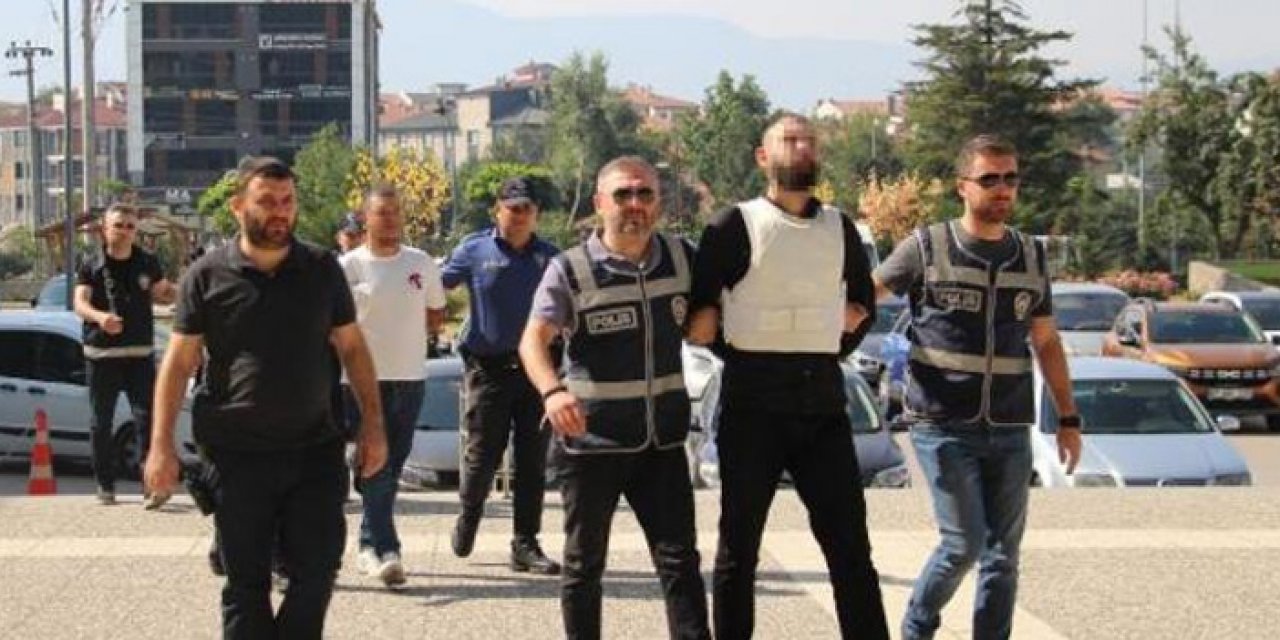 3 kişinin yaralandığı silahlı kavgada 5 şüpheli yakalandı