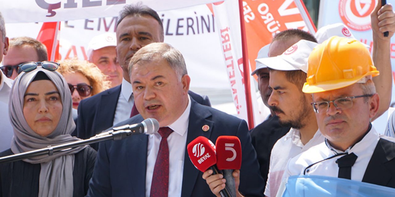 Savdes-Sen’den toplu sözleşme yorumu: Kazanım olarak açıklanan 341 madde memura yaramadı