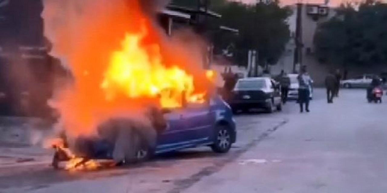 Elazığ’da seyir halindeki otomobil alev topuna döndü