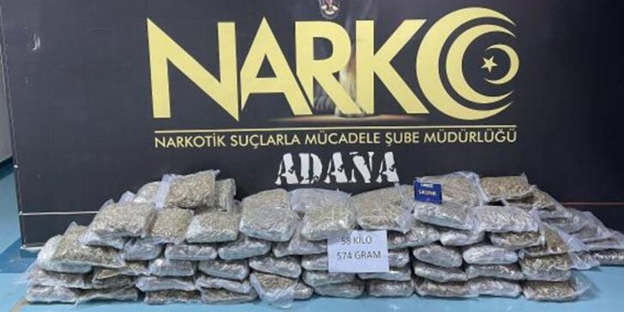 Mobilyaların içinden uyuşturucu çıktı