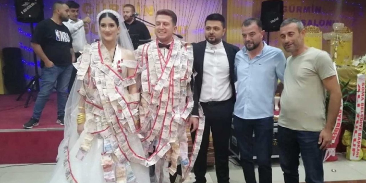 Gelin ve damada 45 metre uzunluğunda para takıldı
