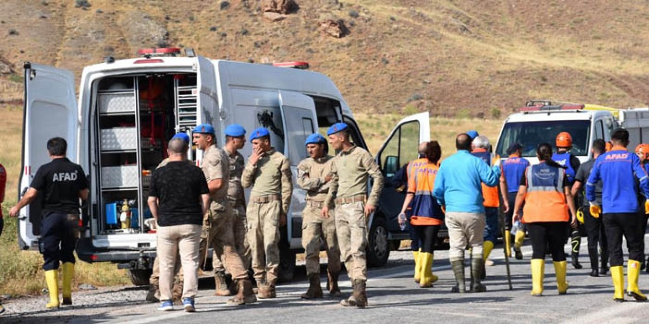 Selde kaybolan bebeği arama çalışmaları devam ediyor