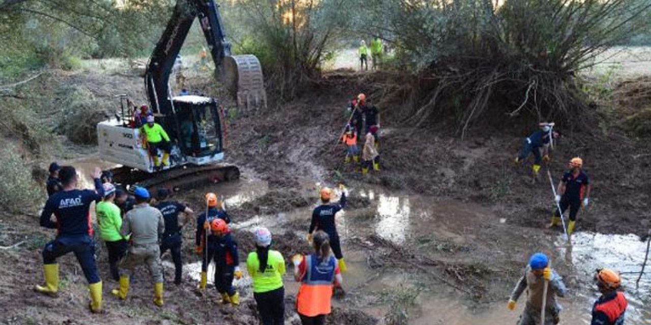 Arama çalışmalarında köpekler kullanılacak
