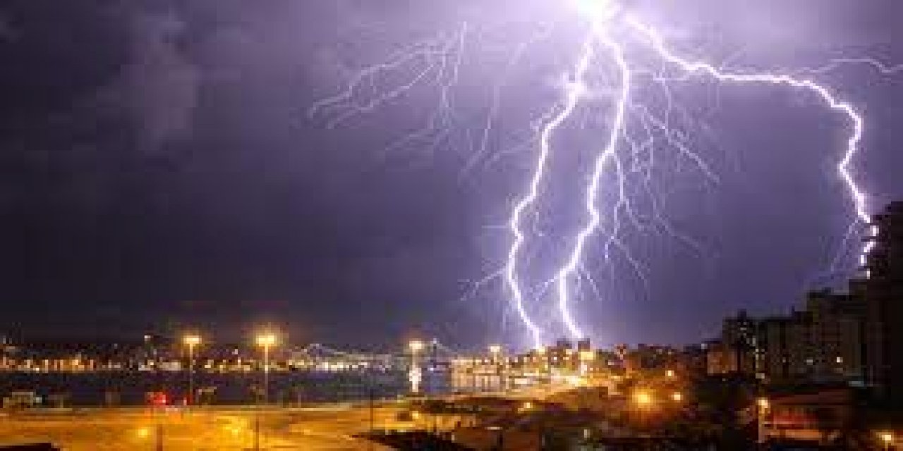 Sessiz şimşek çakması depremi tetikler mi? Sessiz şimşek çakması neden olur?