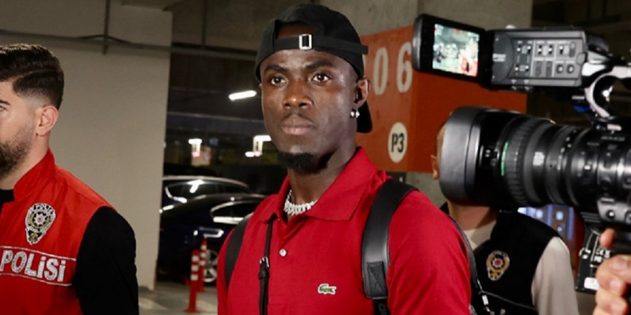 Eric Bailly Beşiktaş için İstanbul'a geldi