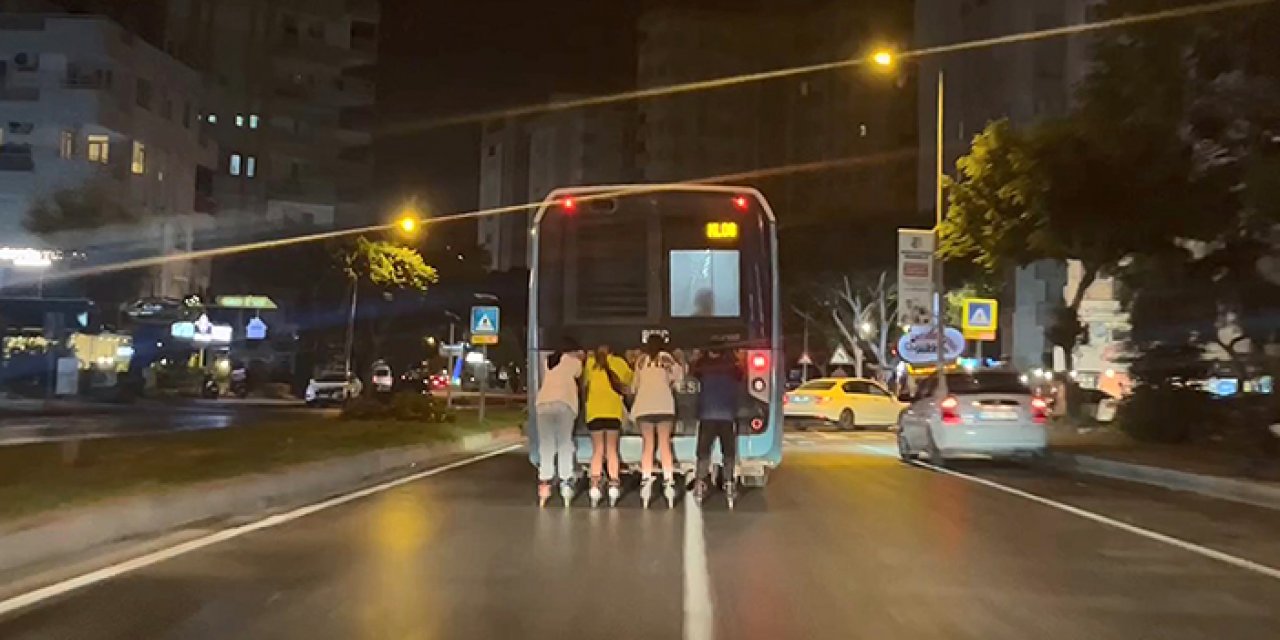 Canlarını ve trafiği tehlikeye attılar