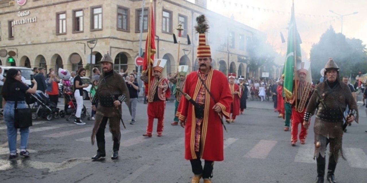 Nevşehir'de "Uluslararası Bağ Bozumu Festivali" coşkusu