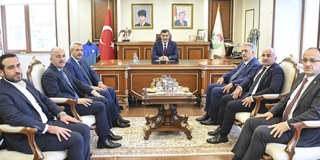 Cumhurbaşkanı Yardımcısı Yılmaz, Rize Valiliği'ne ziyaret