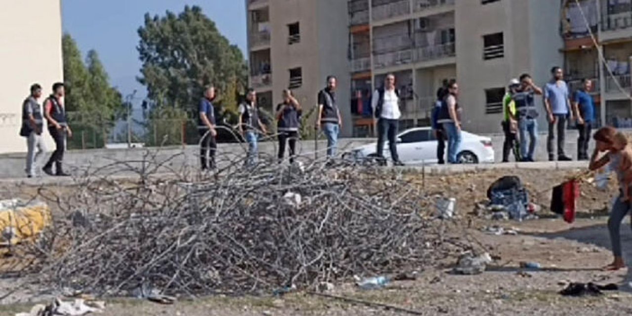 Deprem enkazlarından çalınan 10 ton demir ele geçirildi