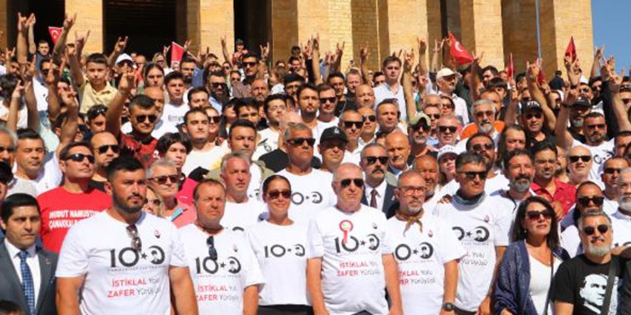 Başkent'te 'İstiklal Yolu Zafer Yürüyüşü' yapıldı