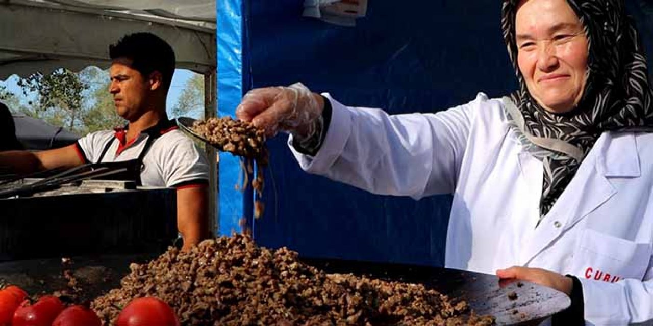 Damak çatlatan çubuk yemekleri: Turşu Festivali’nde lezzetlere yoğun ilgi