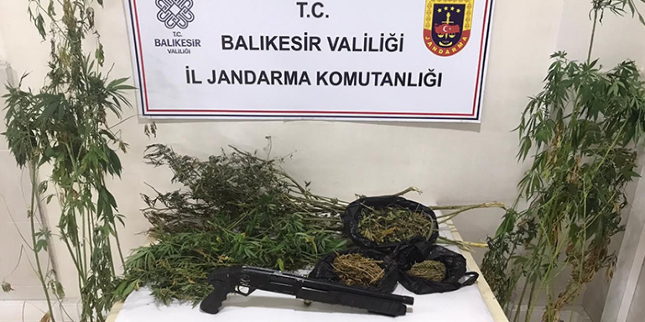 Düzenlenen uyuşturucu operasyonlarında 3 gözaltı